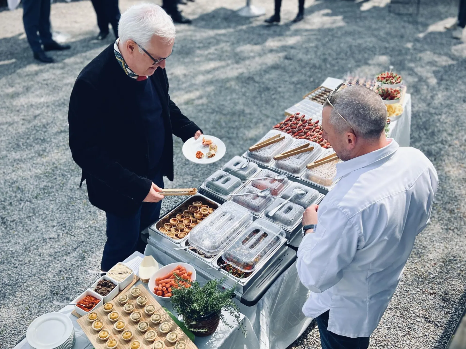 Willkommen bei TINIT Services AG!